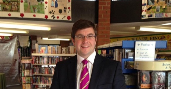 Andy at a surgery in Raunds library